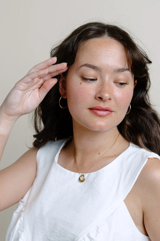 Defying Gravity Necklace - Gold