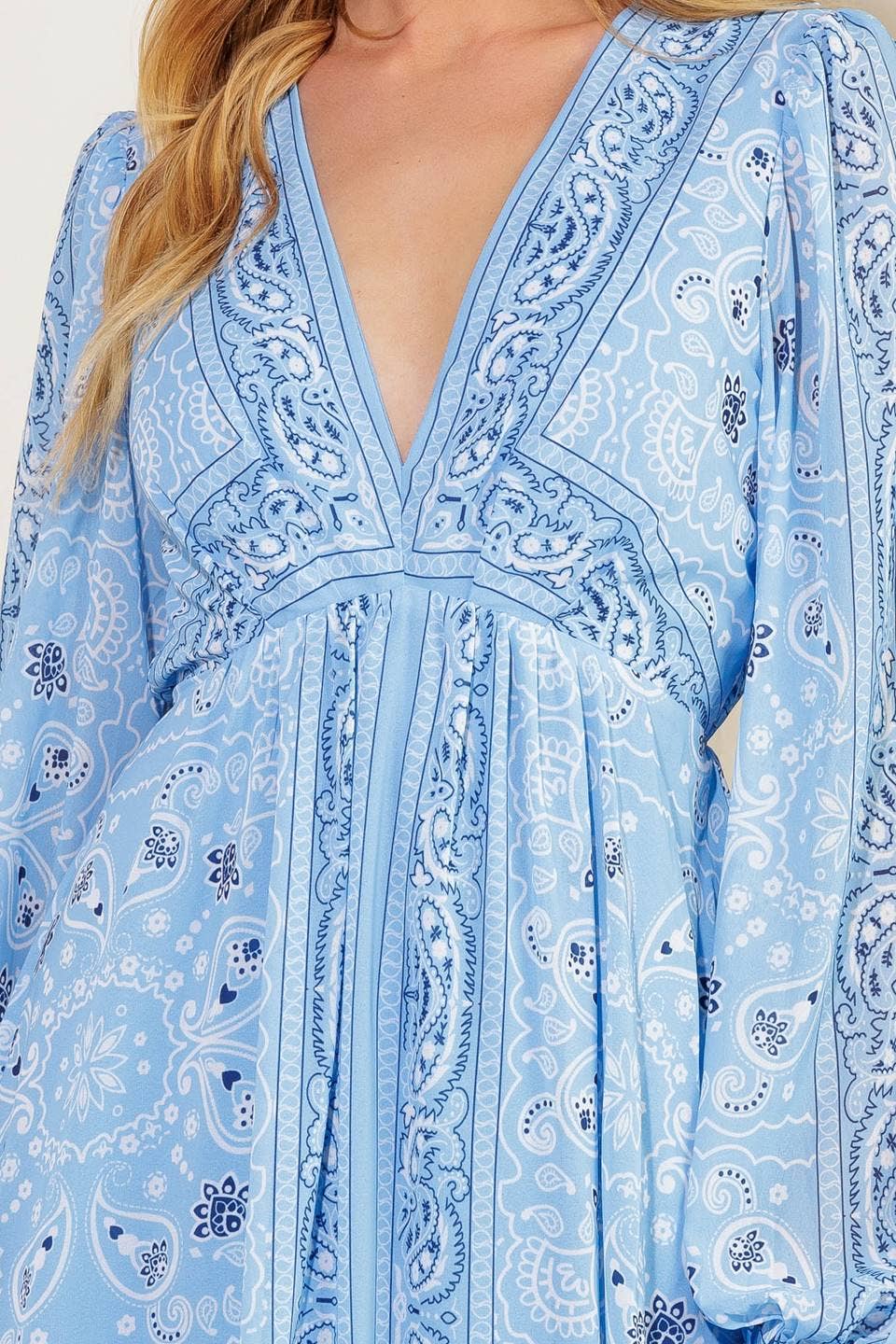 A printed woven maxi dress - SKY BLUE