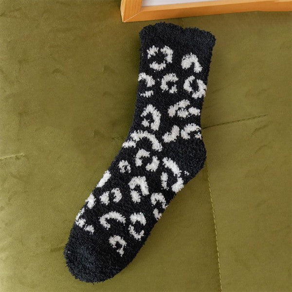 Soft Plush Knit. Leopard Socks