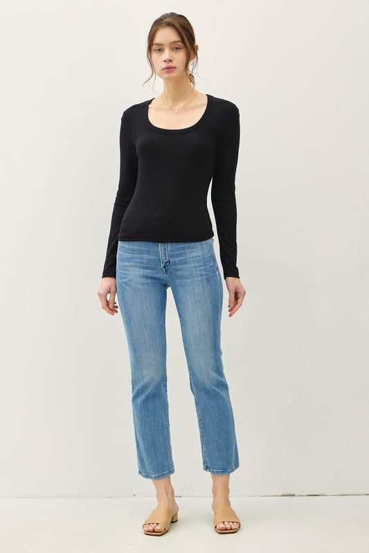 Basic Long Sleeve Scoop Neck Tee